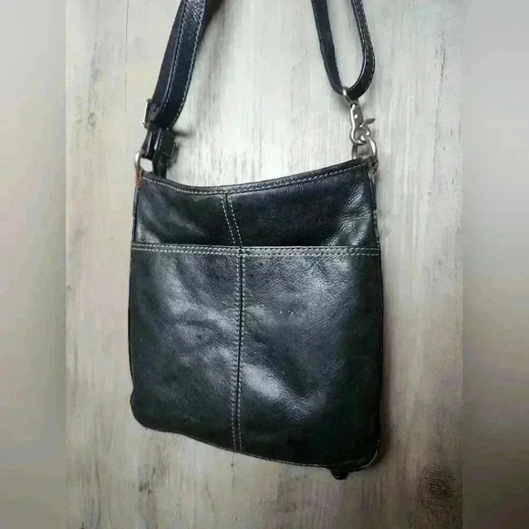 FOSSIL Black Classic Crossbody Logo Bag Small Size - Picture 12 of 14